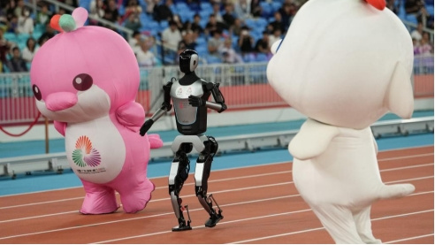 热闹赛场 硬核科技